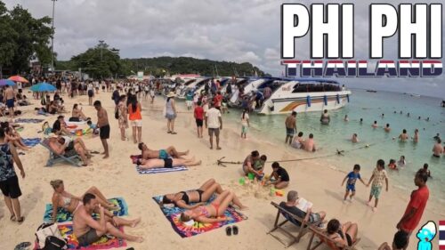 Boat Chaos at Ton Sai Beach! 🚤 | Tropical Madness in Phi Phi Island, Thailand